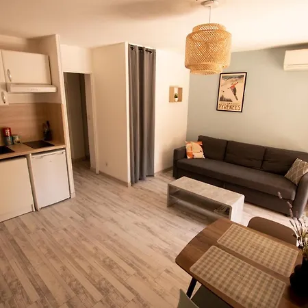 Le Petit Pyreneen - Centre; Terrasse; Parking * لورد