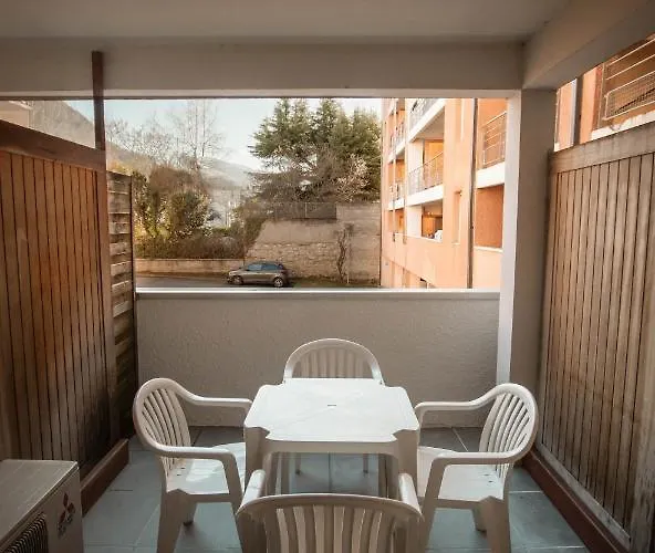 Hotel Le Petit Pyreneen - Centre; Terrasse; Parking